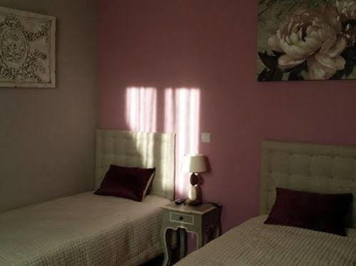 Les Portes Du Soleil Bed and Breakfast Capestang Buitenkant foto